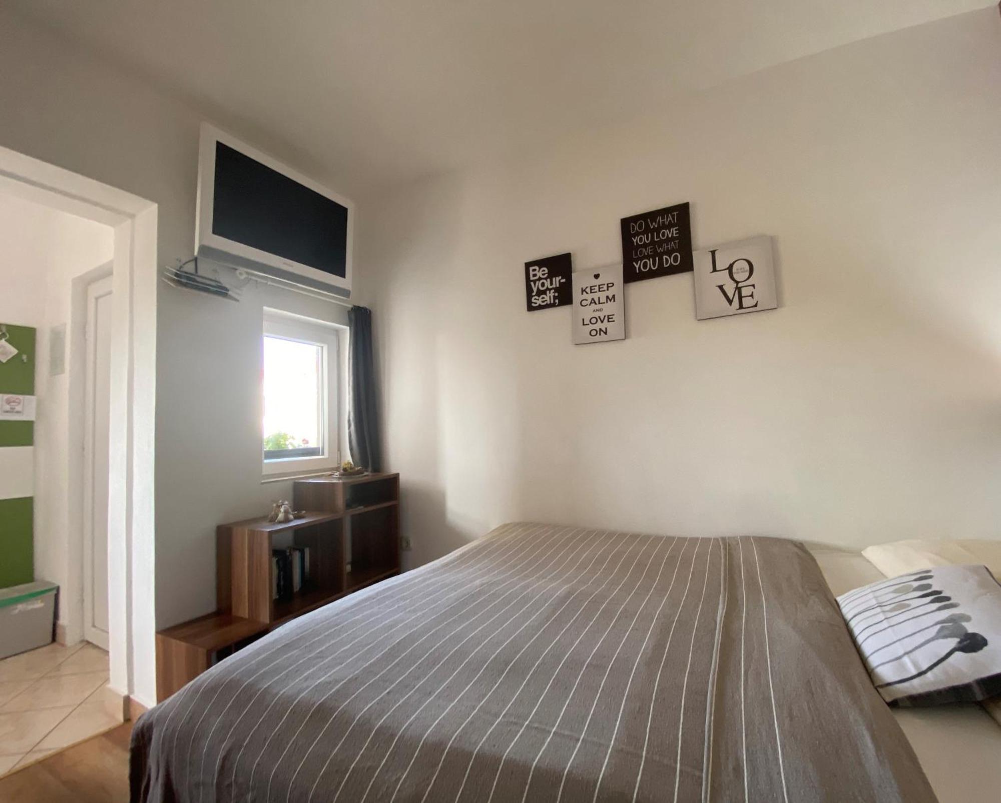 Apartments Hajl Krk Town Extérieur photo