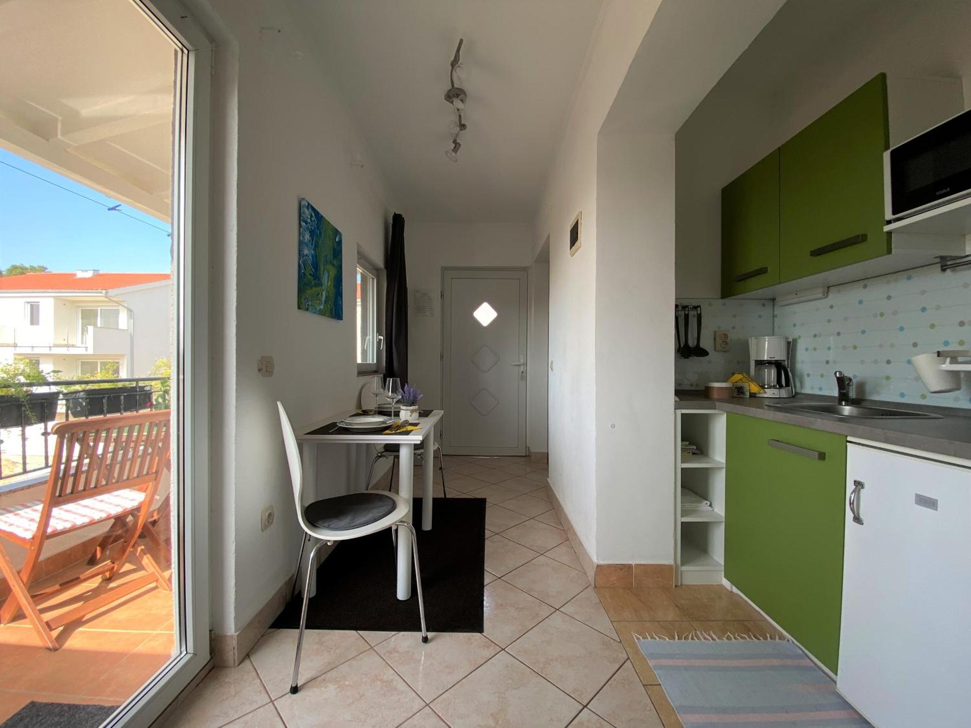 Apartments Hajl Krk Town Extérieur photo