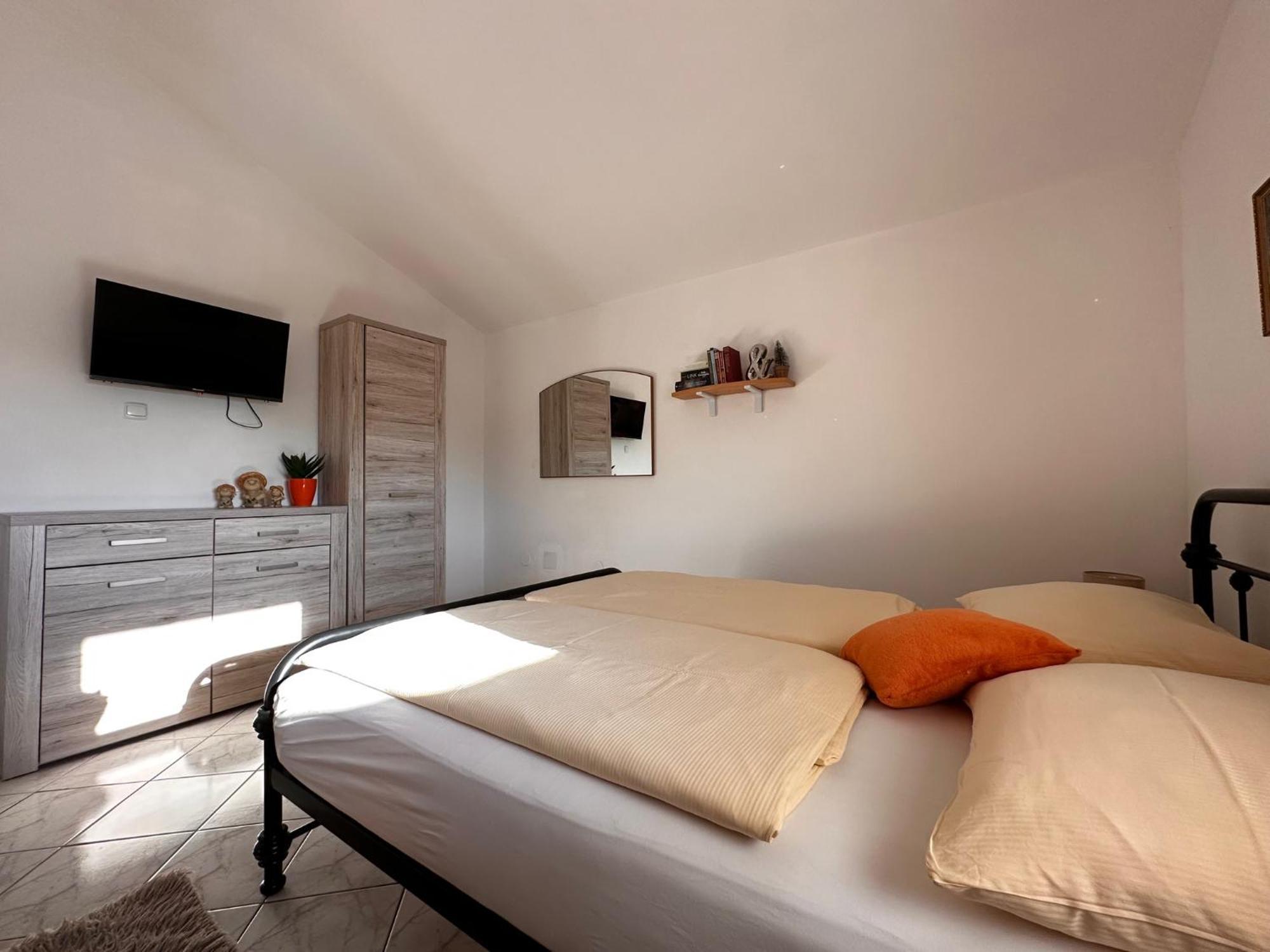 Apartments Hajl Krk Town Extérieur photo