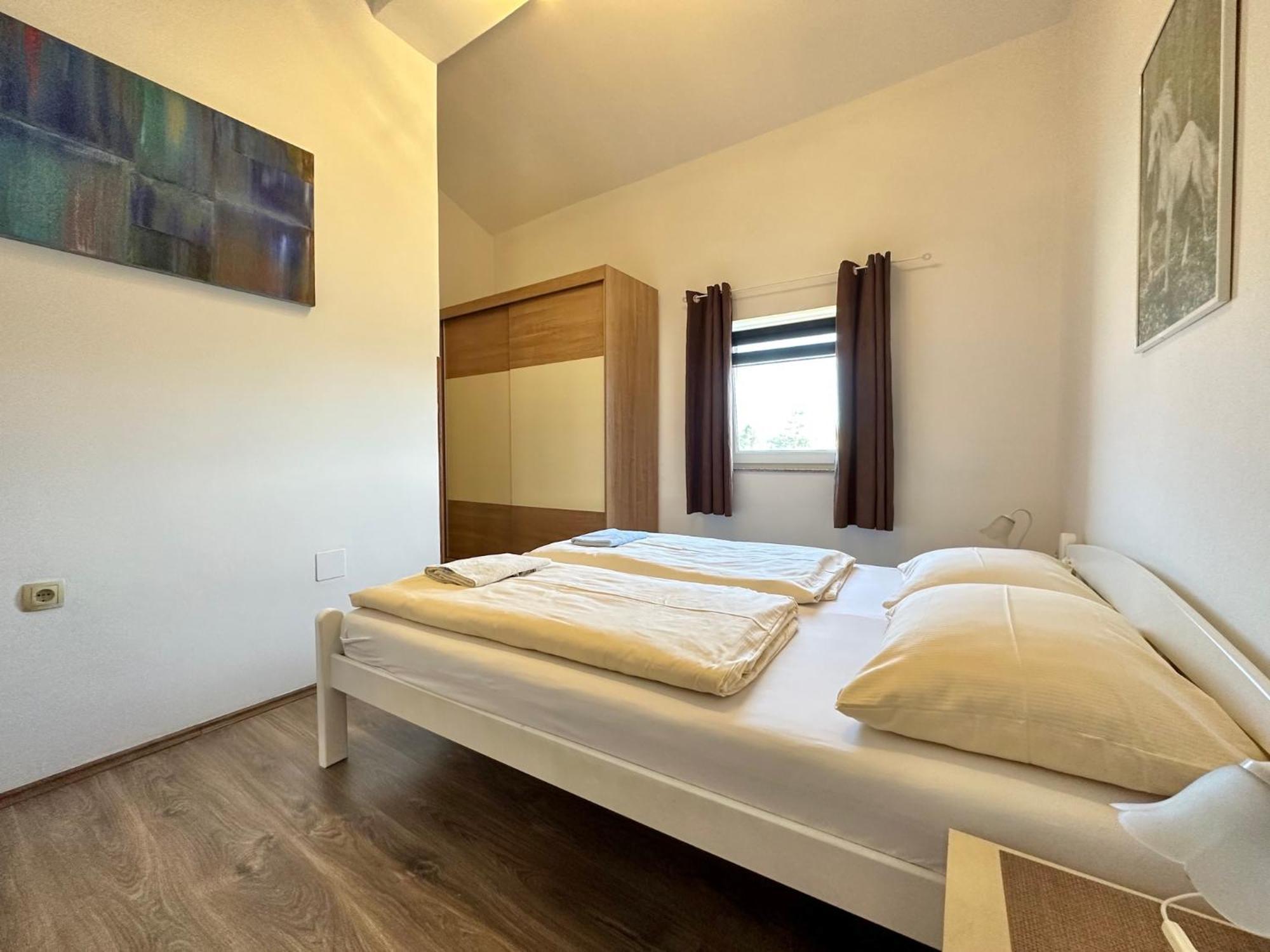 Apartments Hajl Krk Town Extérieur photo